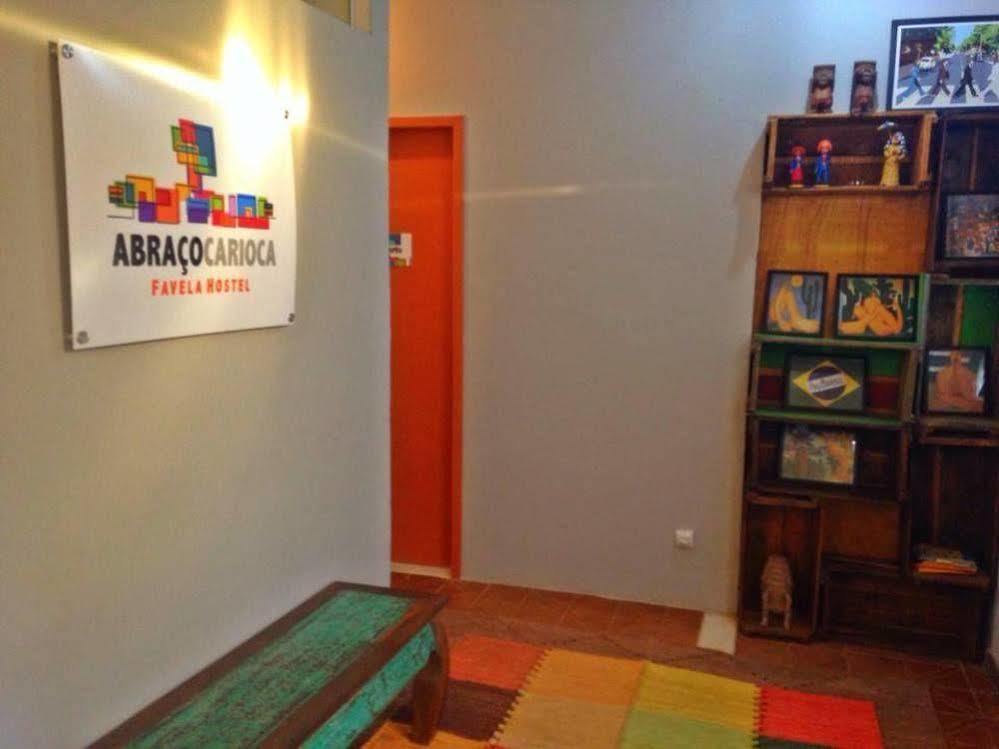 ריו דה ז'ניירו Abraco Carioca Favela Hostel מראה חיצוני תמונה