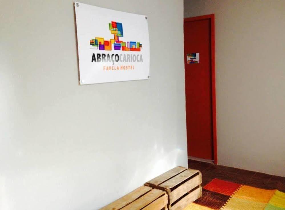 ריו דה ז'ניירו Abraco Carioca Favela Hostel מראה חיצוני תמונה