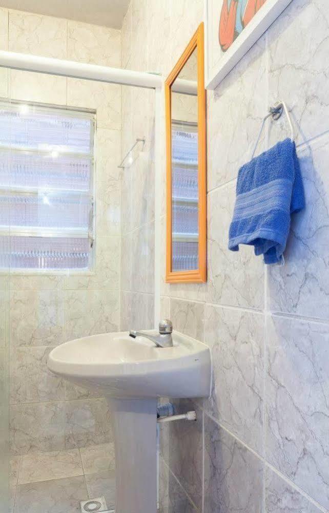 ריו דה ז'ניירו Abraco Carioca Favela Hostel מראה חיצוני תמונה